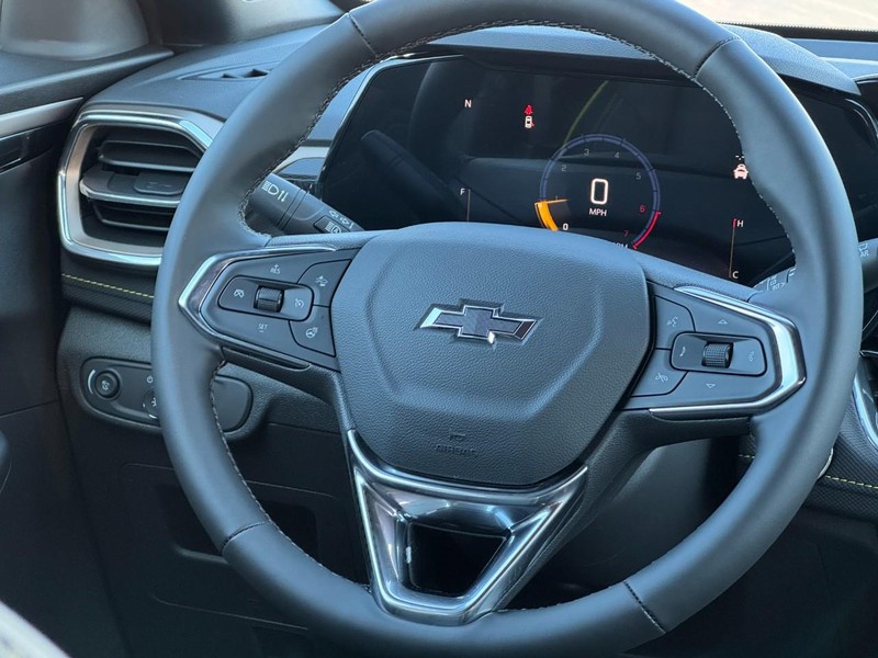 Chevrolet TrailBlazer Vehicle Image 08