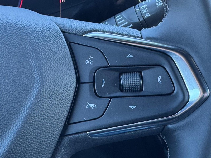 Chevrolet TrailBlazer Vehicle Image 15