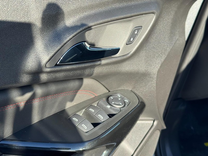 Chevrolet Trax Vehicle Image 11