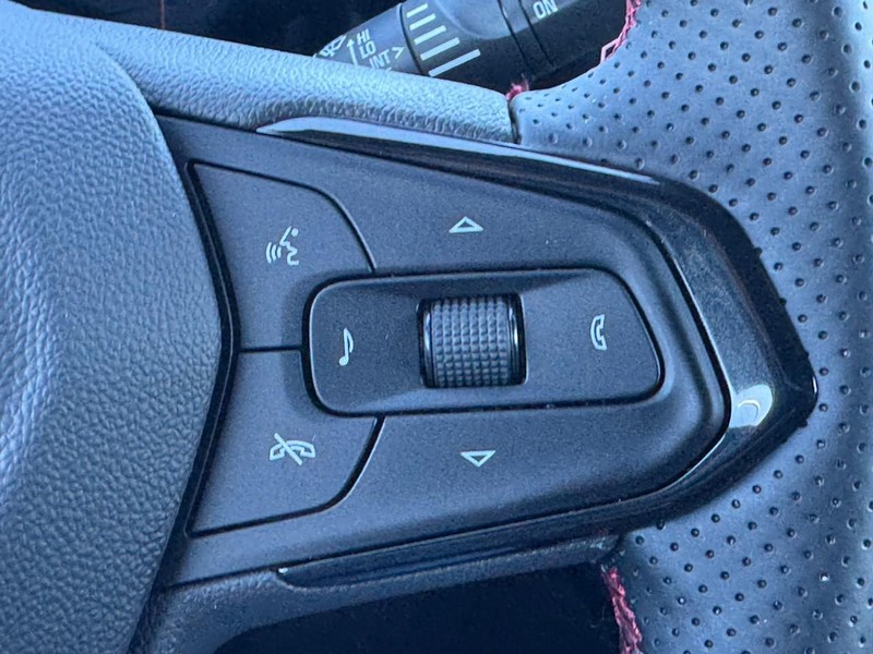 Chevrolet Trax Vehicle Image 14