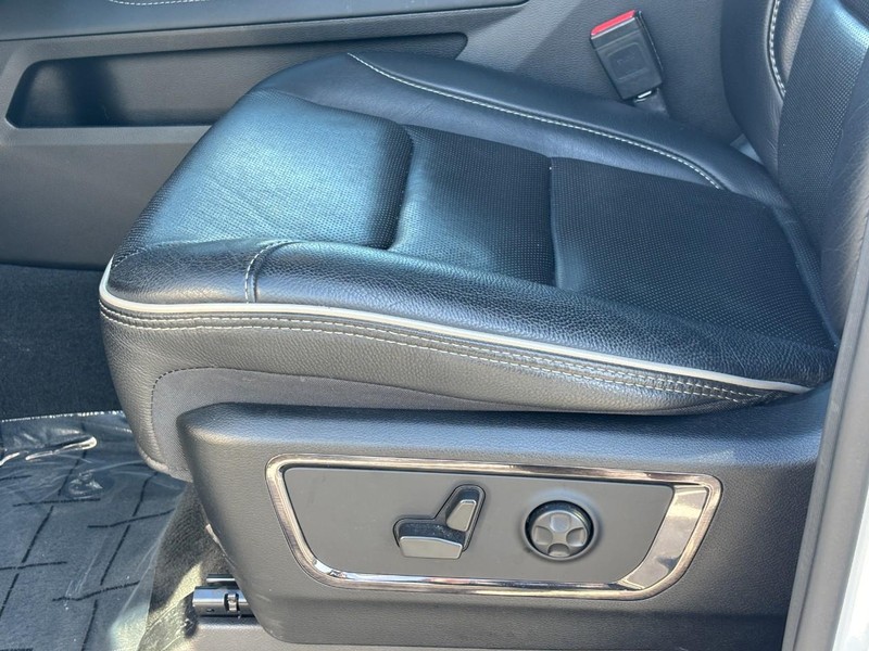 Ram 1500 Vehicle Image 26