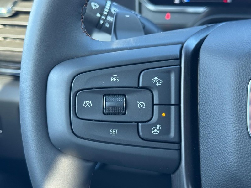 GMC Sierra 1500 Vehicle Image 15