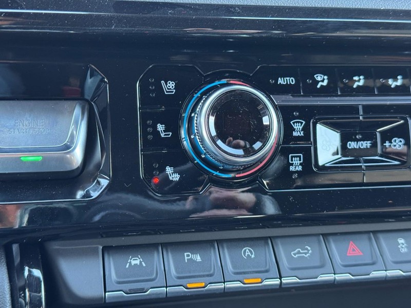 GMC Sierra 1500 Vehicle Image 17