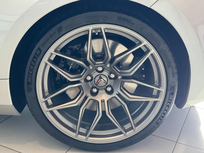 Chevrolet Corvette Vehicle Image 07