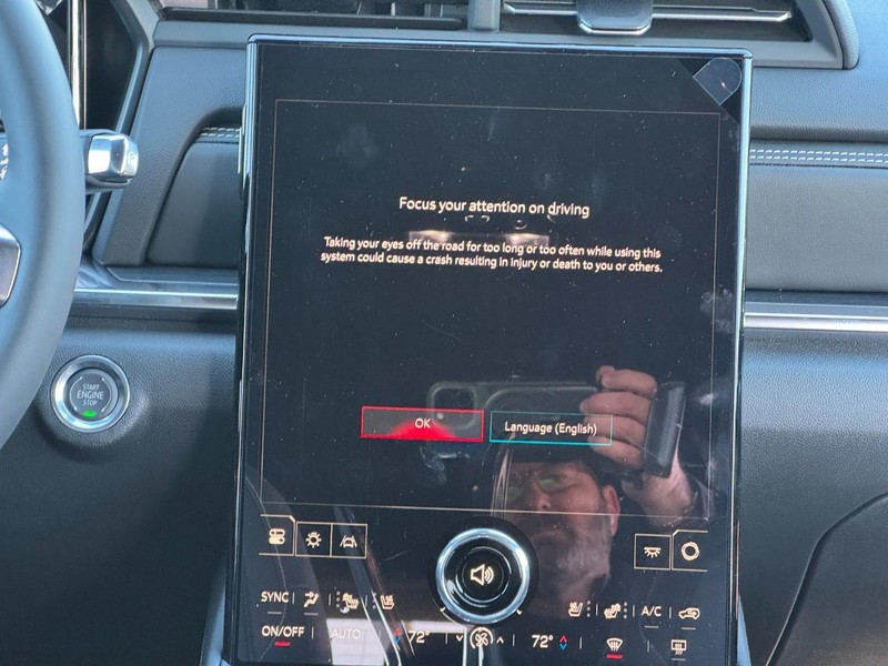 GMC Terrain Vehicle Image 09