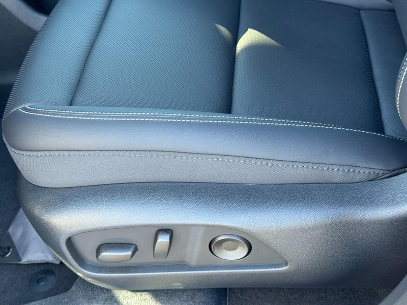 GMC Terrain Vehicle Image 13