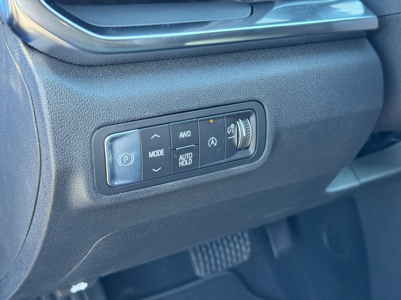 GMC Terrain Vehicle Image 14