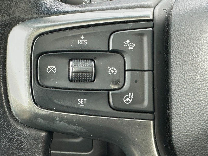 Chevrolet Tahoe Vehicle Full-screen Gallery Image 21