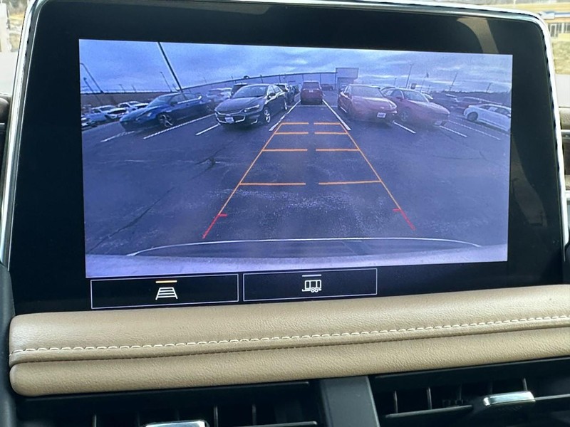 Chevrolet Tahoe Vehicle Full-screen Gallery Image 26