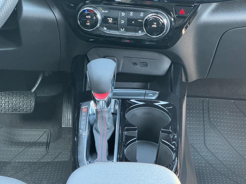 Chevrolet Trax Vehicle Image 10