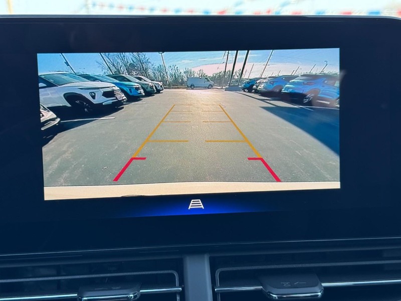 Chevrolet Trax Vehicle Image 15