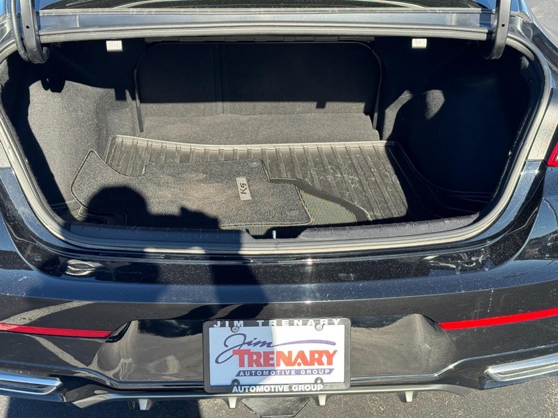 Kia K5 Vehicle Image 04