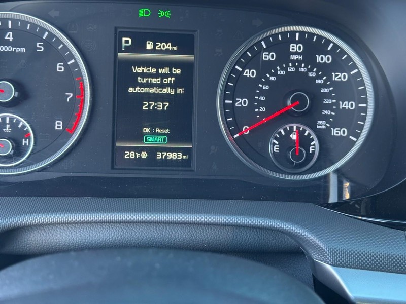 Kia K5 Vehicle Image 19