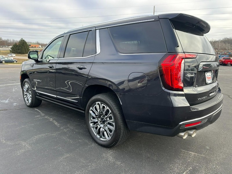 GMC Yukon Vehicle Image 07