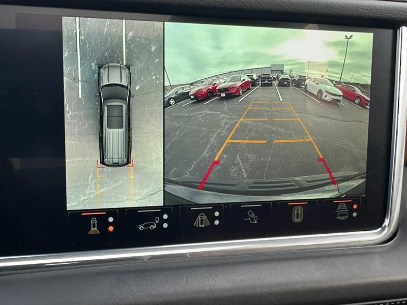 GMC Yukon Vehicle Image 27