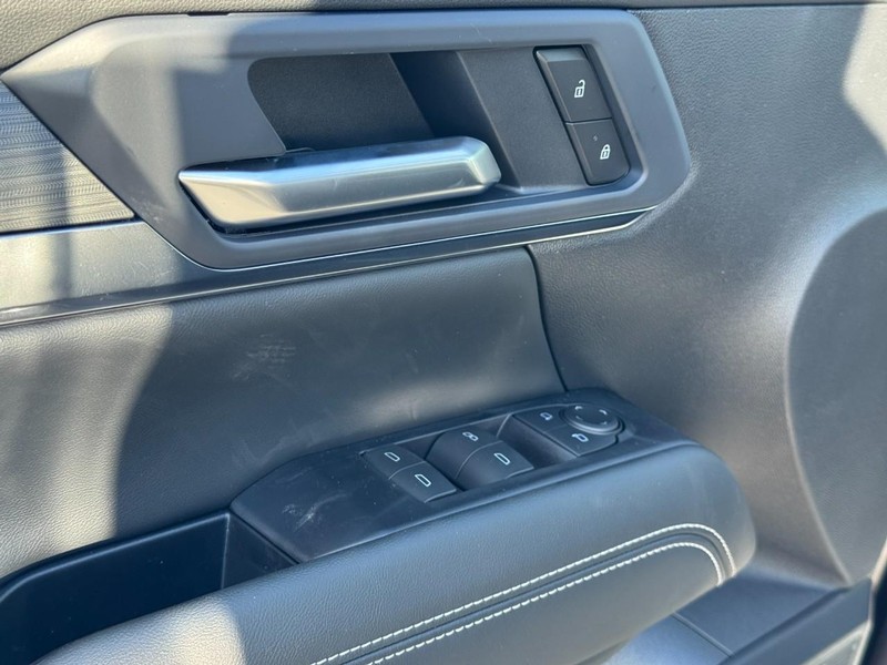 GMC Terrain Vehicle Image 12