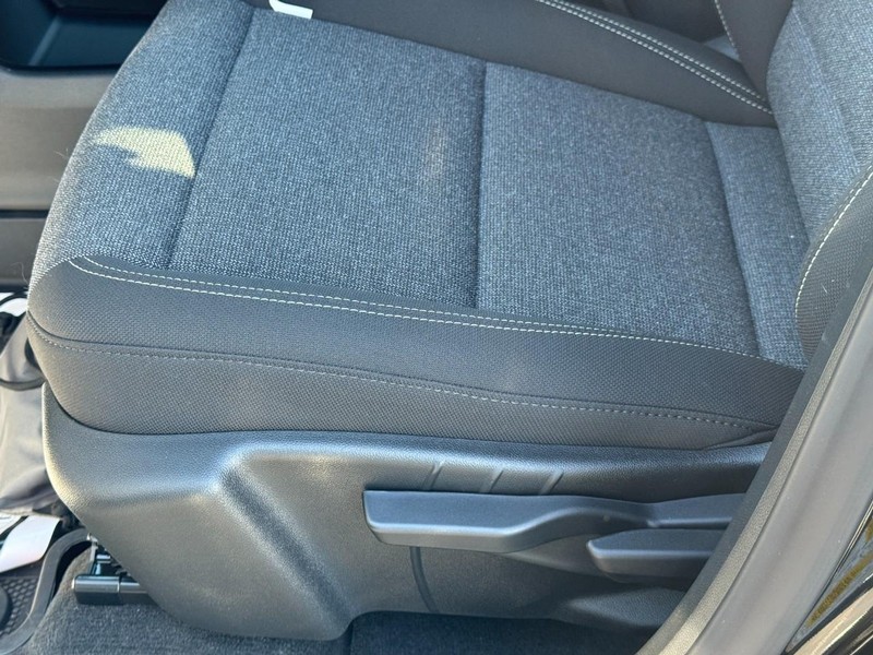 GMC Terrain Vehicle Image 13