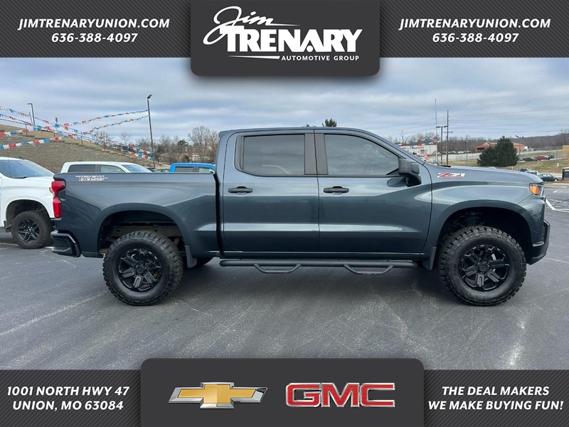 Chevrolet Silverado 1500 Vehicle Full-screen Gallery Image 01