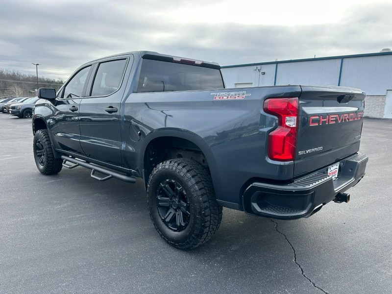 Chevrolet Silverado 1500 Vehicle Full-screen Gallery Image 06