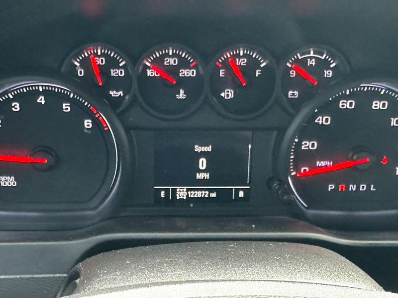 Chevrolet Silverado 1500 Vehicle Full-screen Gallery Image 19