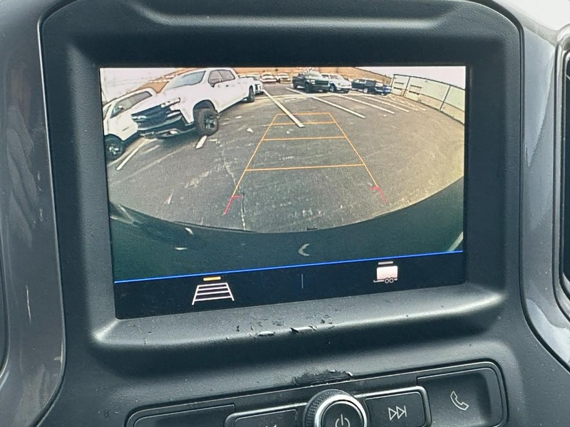 Chevrolet Silverado 1500 Vehicle Full-screen Gallery Image 20