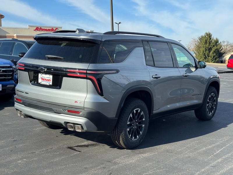 Chevrolet Traverse Vehicle Image 04