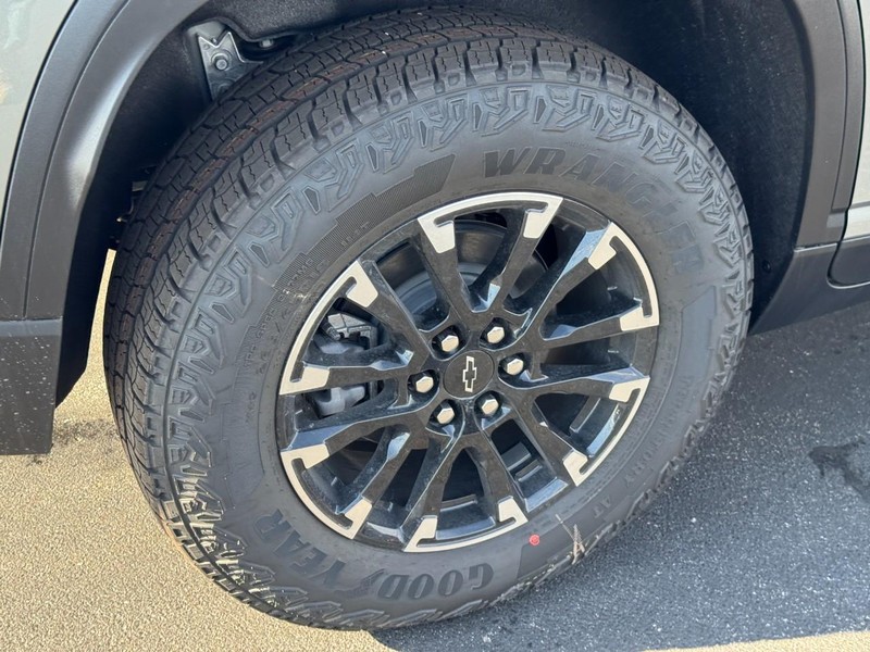 Chevrolet Traverse Vehicle Image 05