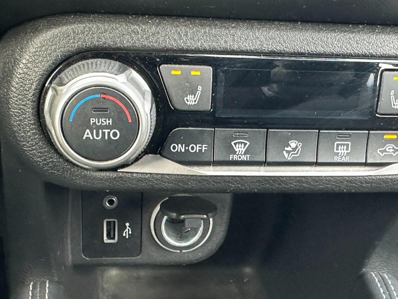 Nissan Kicks Vehicle Image 21