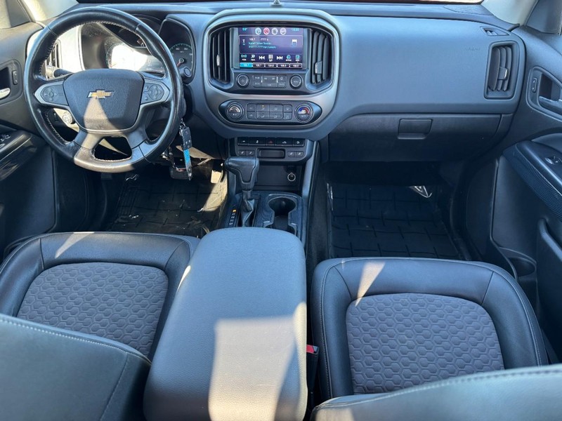 Chevrolet Colorado Vehicle Image 11