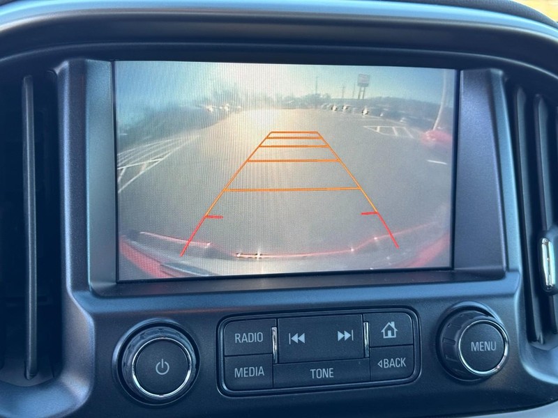 Chevrolet Colorado Vehicle Image 21