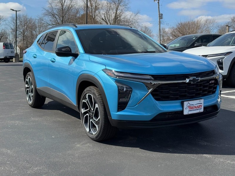 Chevrolet Trax Vehicle Image 02