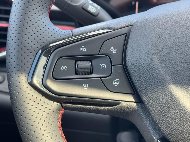 Chevrolet Trax Vehicle Image 11