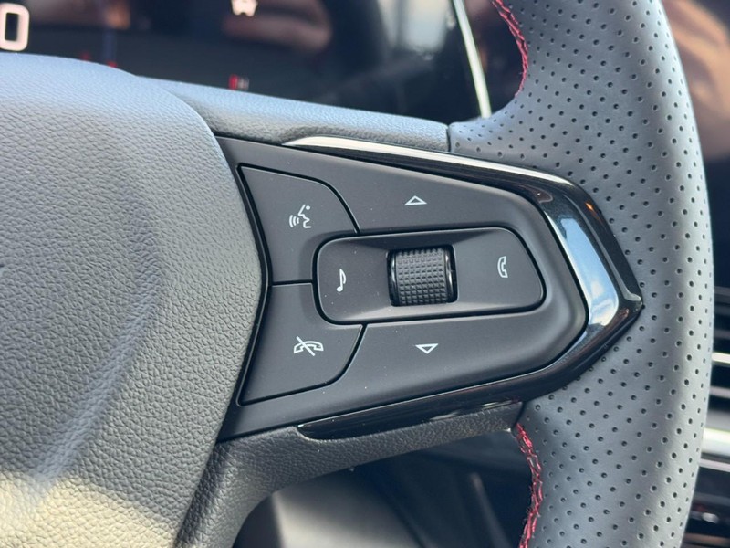 Chevrolet Trax Vehicle Image 12