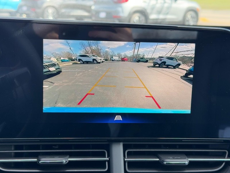 Chevrolet Trax Vehicle Image 14