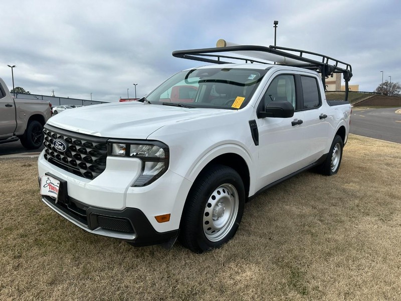 Ford Maverick Vehicle Image 08
