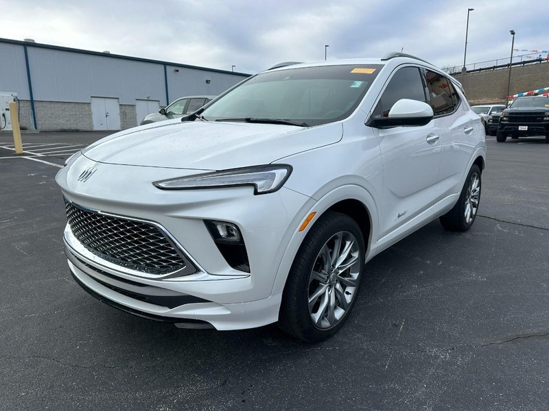 Buick Encore GX Vehicle Full-screen Gallery Image 08