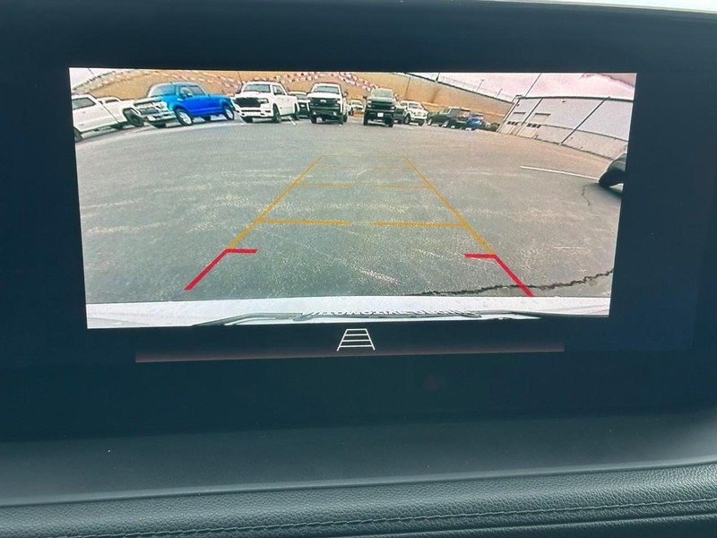 Buick Encore GX Vehicle Full-screen Gallery Image 23