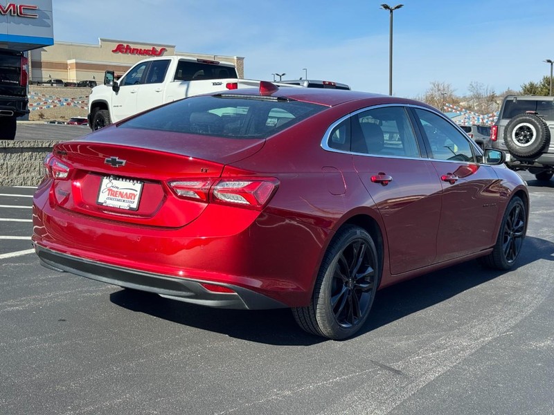 Chevrolet Malibu Vehicle Image 03