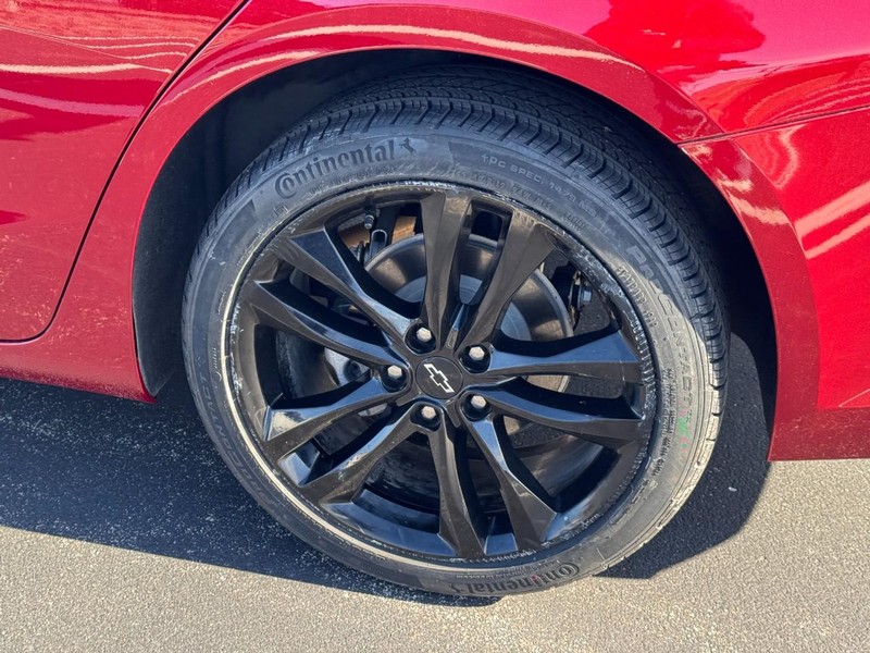 Chevrolet Malibu Vehicle Image 07