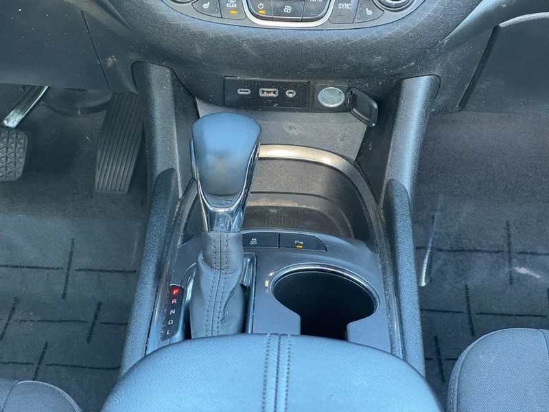 Chevrolet Malibu Vehicle Image 14