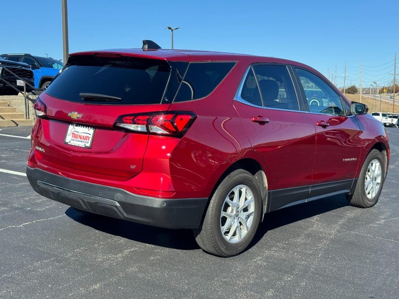 Chevrolet Equinox Vehicle Image 03