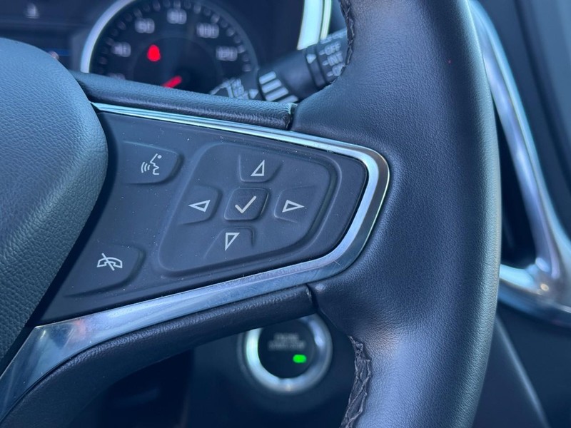 Chevrolet Equinox Vehicle Image 19