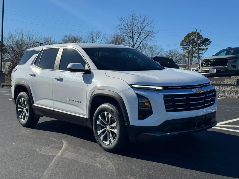 Chevrolet Equinox Vehicle Image 02