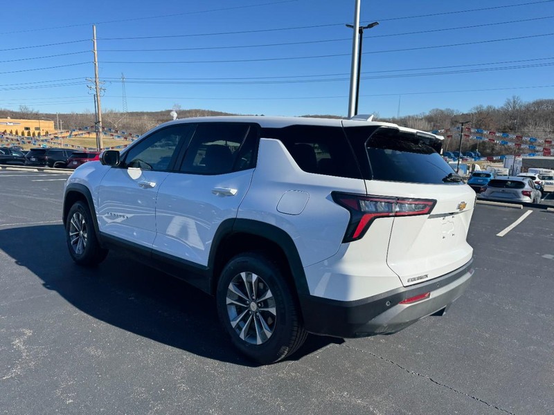 Chevrolet Equinox Vehicle Image 06