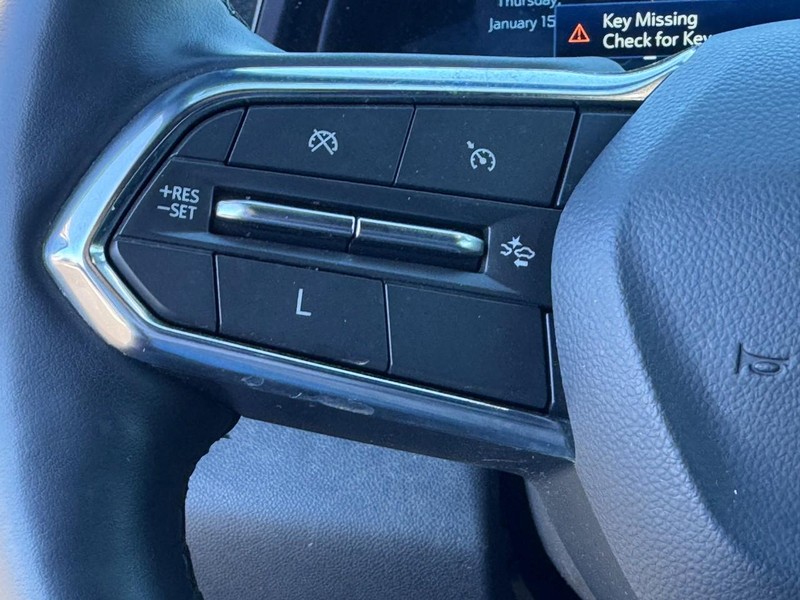 Chevrolet Equinox Vehicle Image 18