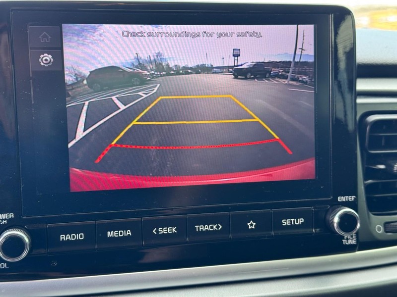 Kia Rio Vehicle Image 19