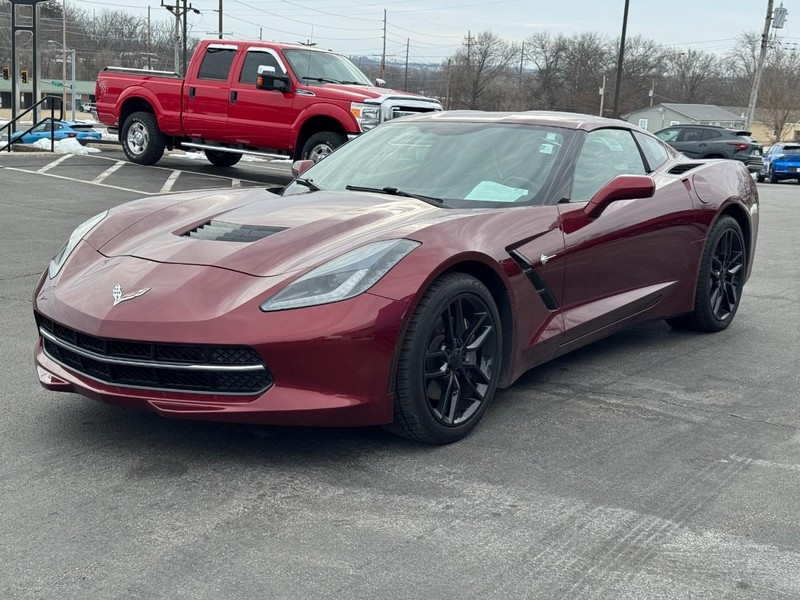 Chevrolet Corvette Vehicle Full-screen Gallery Image 07