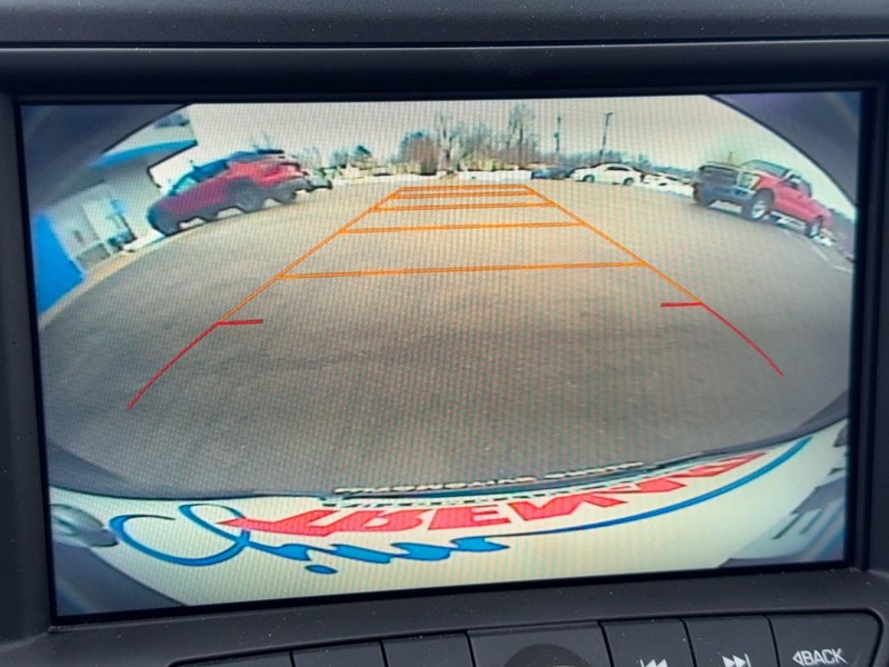 Chevrolet Corvette Vehicle Full-screen Gallery Image 17