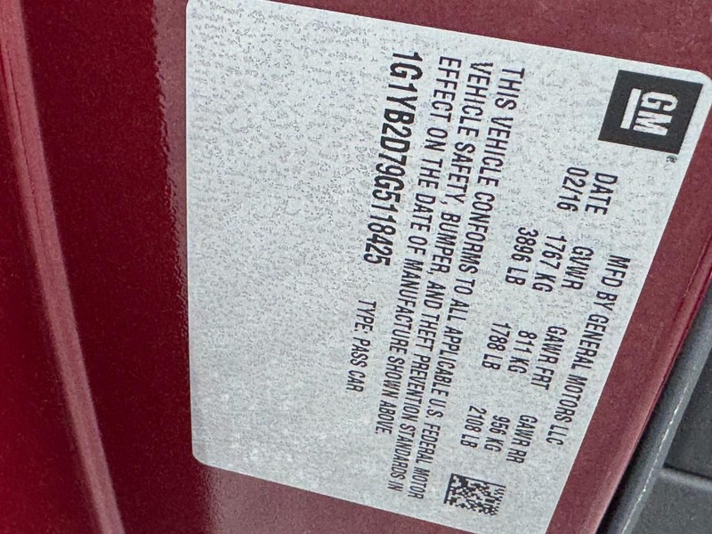 Chevrolet Corvette Vehicle Full-screen Gallery Image 20