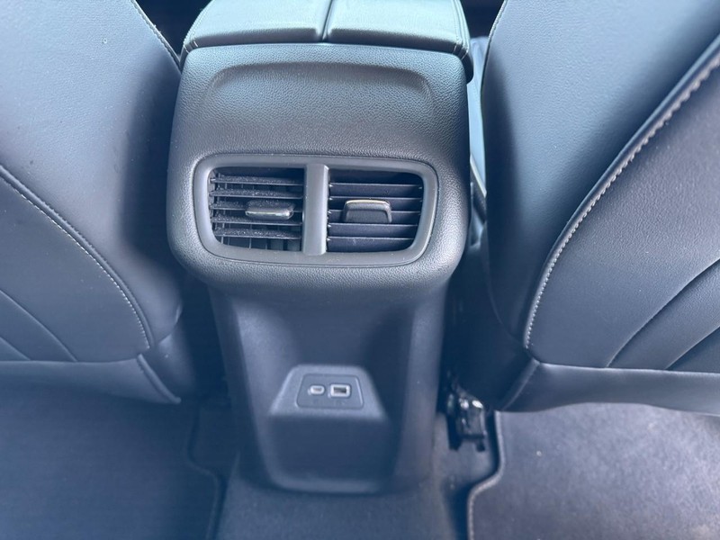 Buick Envision Vehicle Full-screen Gallery Image 15